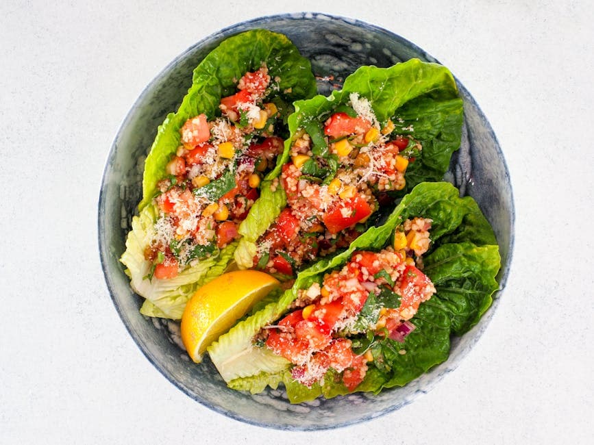 Bulgursalat med grillet rødløk og urter