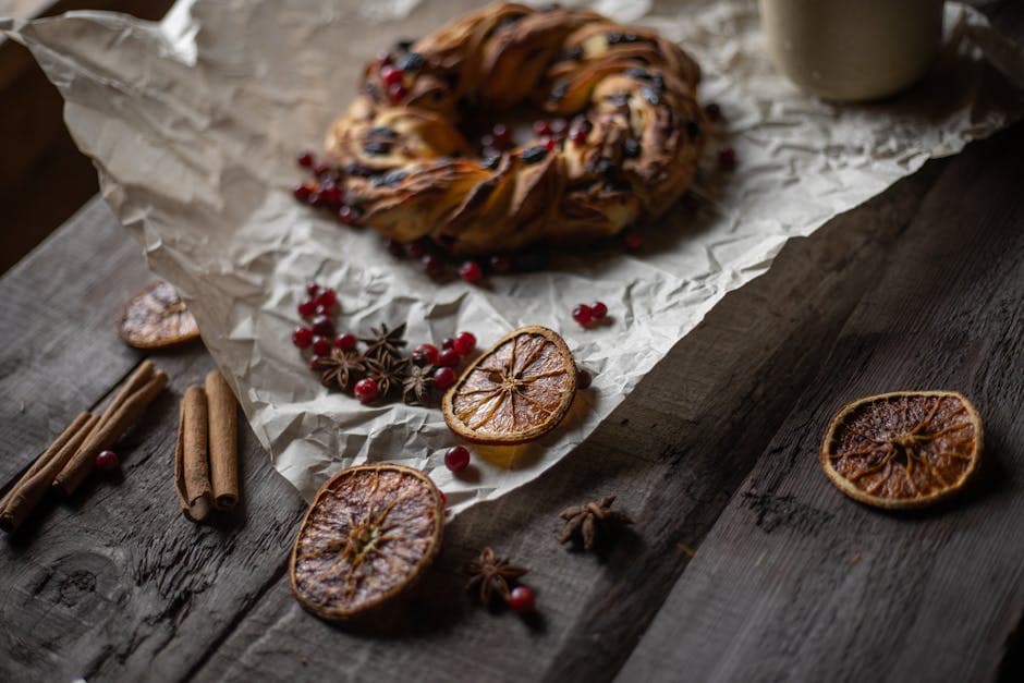 Krydret brødpudding med rom og tørket frukt