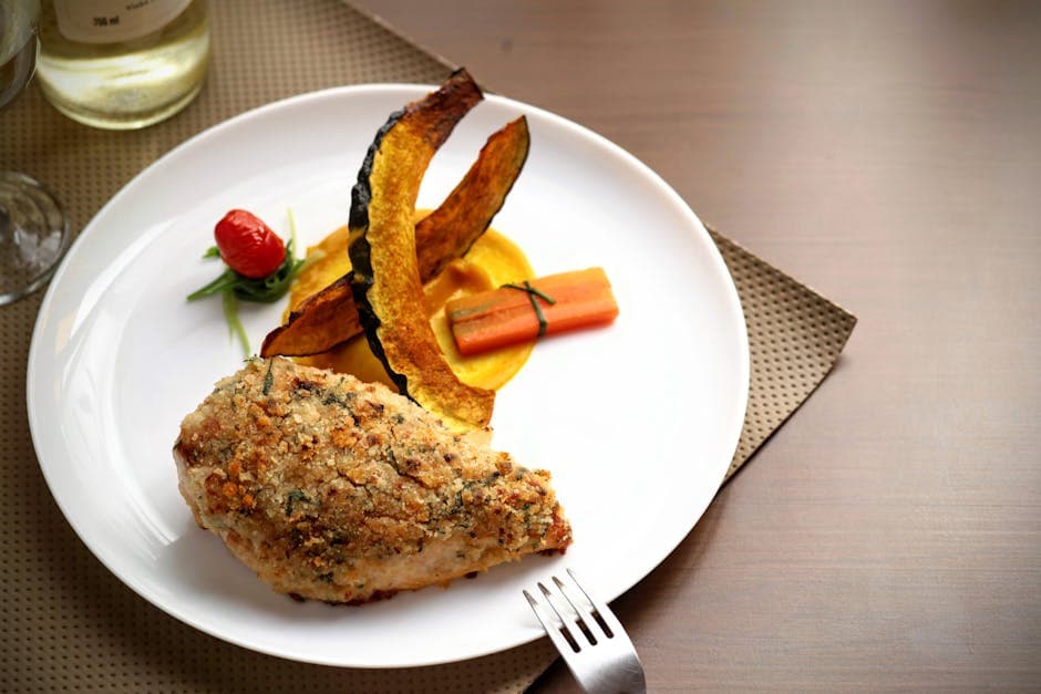 Kyllingscaloppine med squash-escabeche og paprikapuré