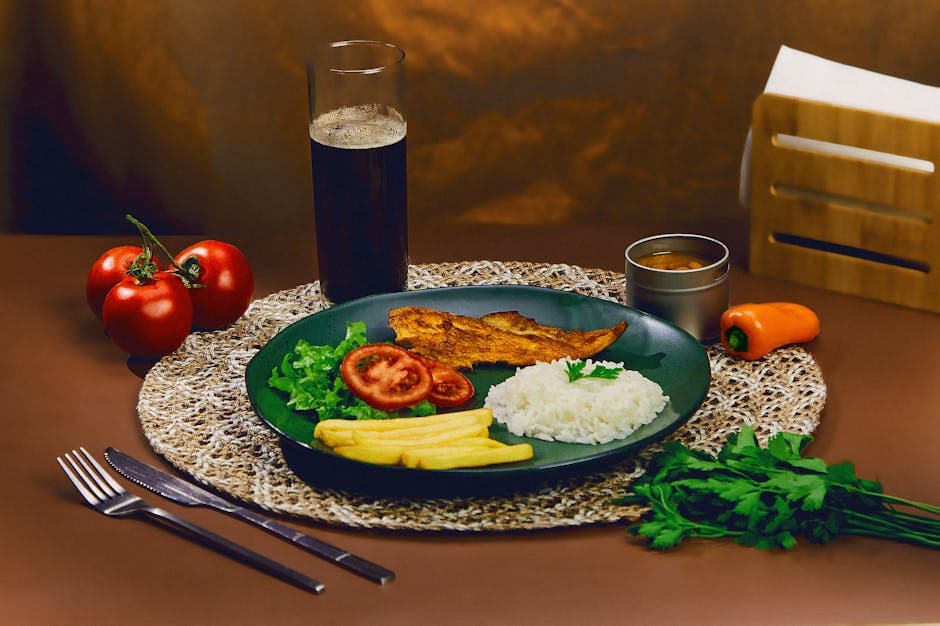 Marinerte stekte fiskestykker med poteter, løk og paprika