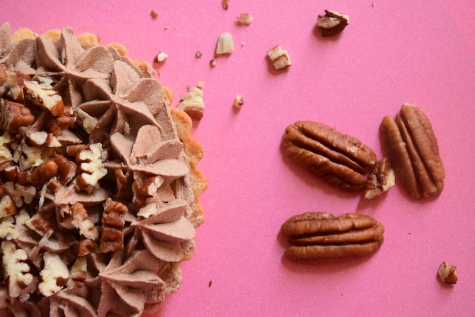 Melkesjokolade- og pekannøtterterter i porsjonsformer