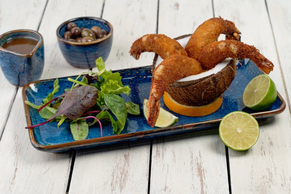 Sprø lime- og kokosreker med rød karrisaus