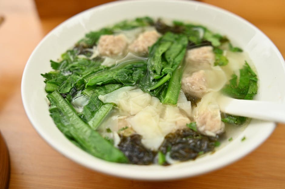 Escarolesuppe med kalkunboller