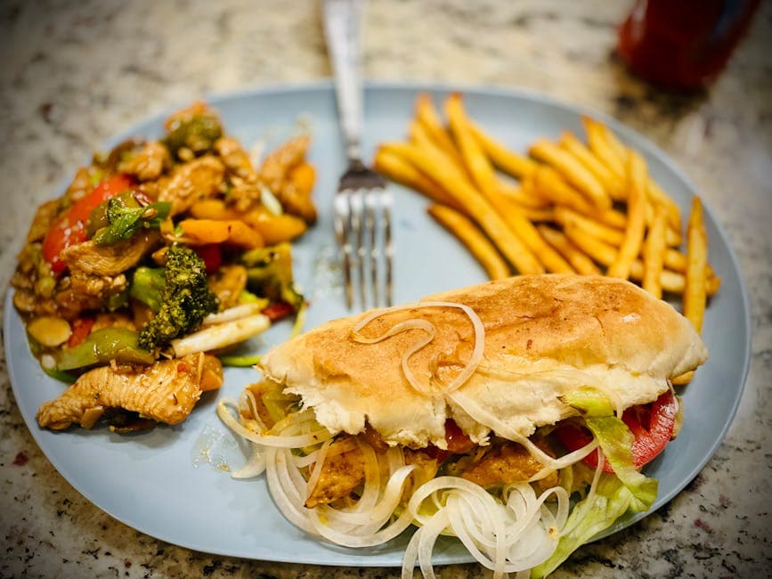 Sloppy Joes med krydret kjøttsaus