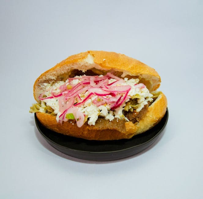 Meksikanske tortas med grillet pølse