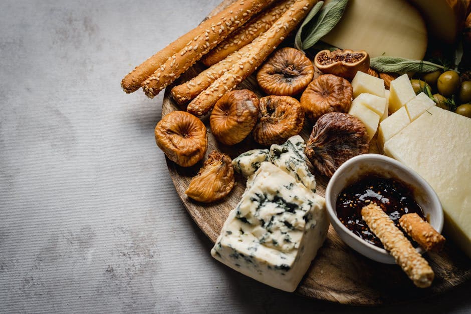 Osteball med dadler og blåmuggost