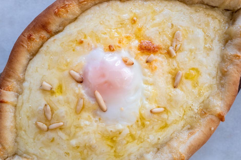 Georgisk ostebrød (Khachapuri)