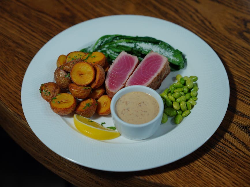 Stekt tunfisk med wasabi-kokossaus og paprika-rispilaf