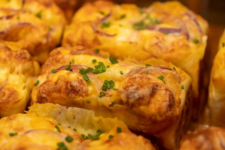 Cheddar-kjeks med dill og gressløk