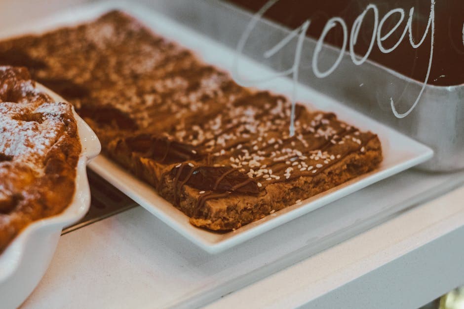 Klistrete sesambarer med sjokoladetopping